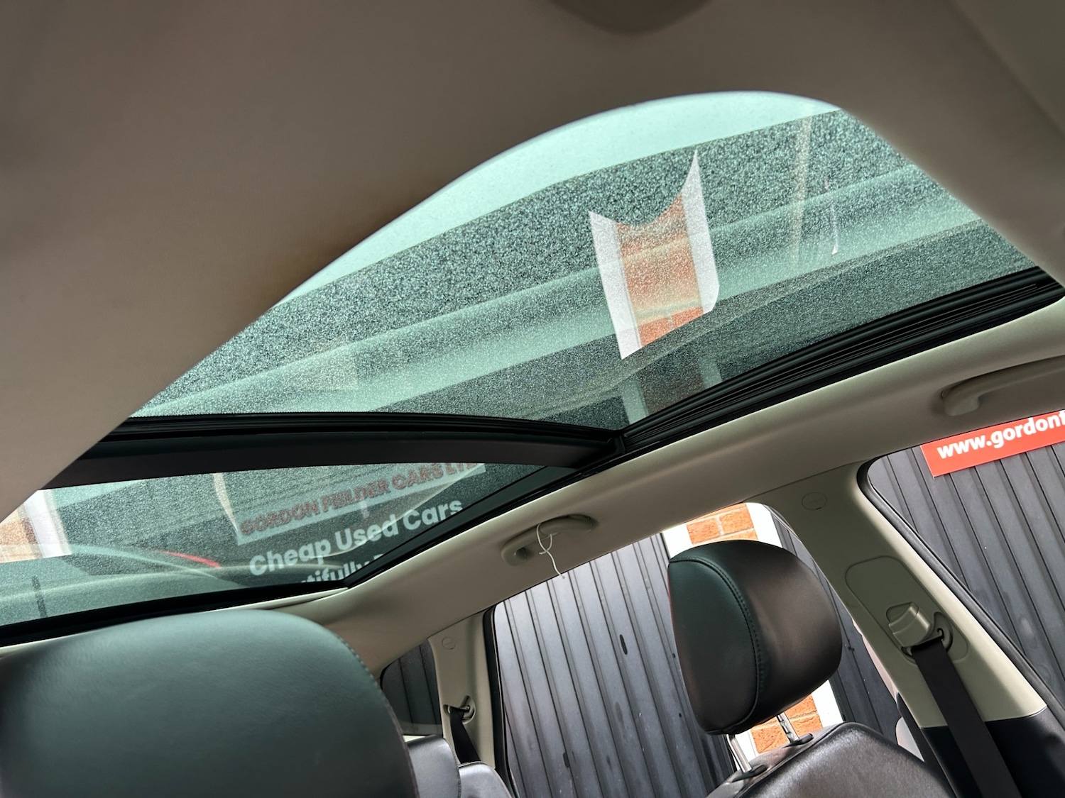 Used Kia Carens 2013 for sale - 77797580: Photo 11