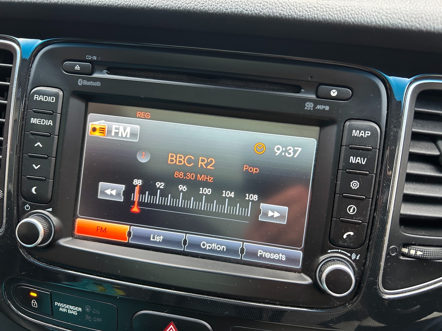 Used Kia Carens 2013 for sale - 77797580: Photo 25