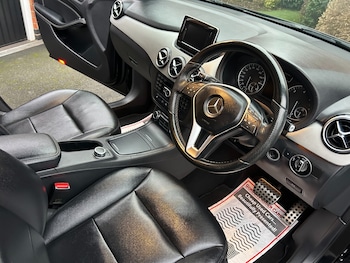 Used Mercedes-Benz B Class 2014 for sale - 77052908: Photo