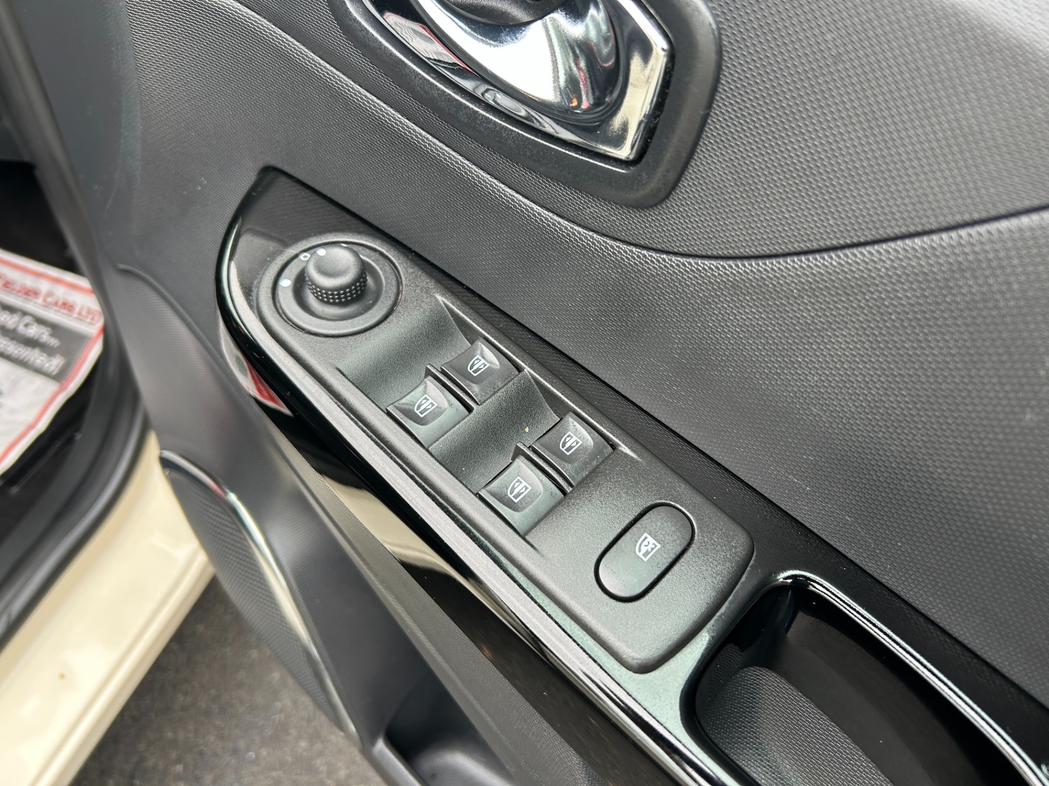 Used Renault Captur 2016 for sale - 76304593: Photo 21