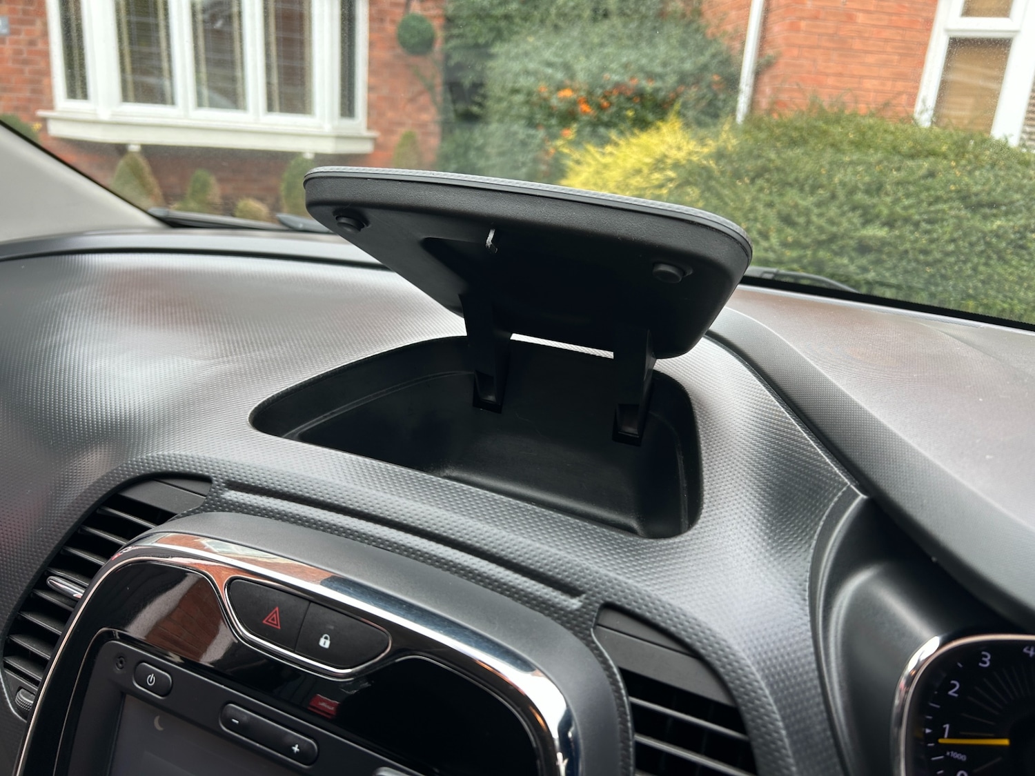 Used Renault Captur 2016 for sale - 76304593: Photo 23