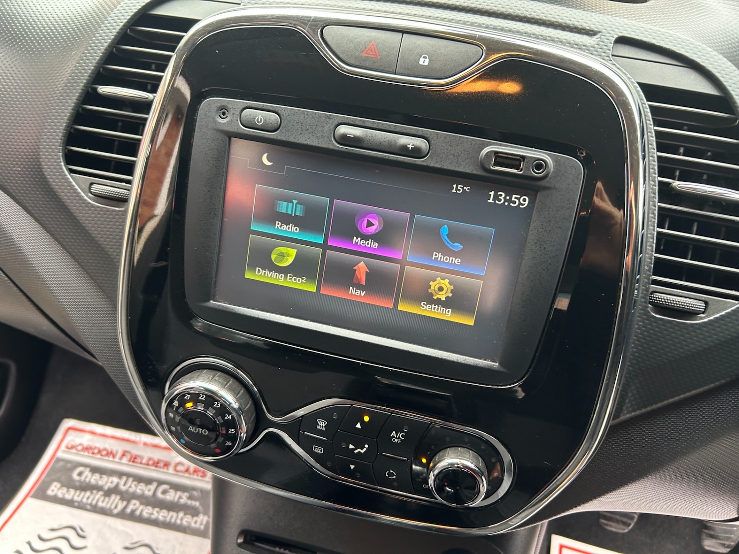 Used Renault Captur 2016 for sale - 76304593: Photo 9