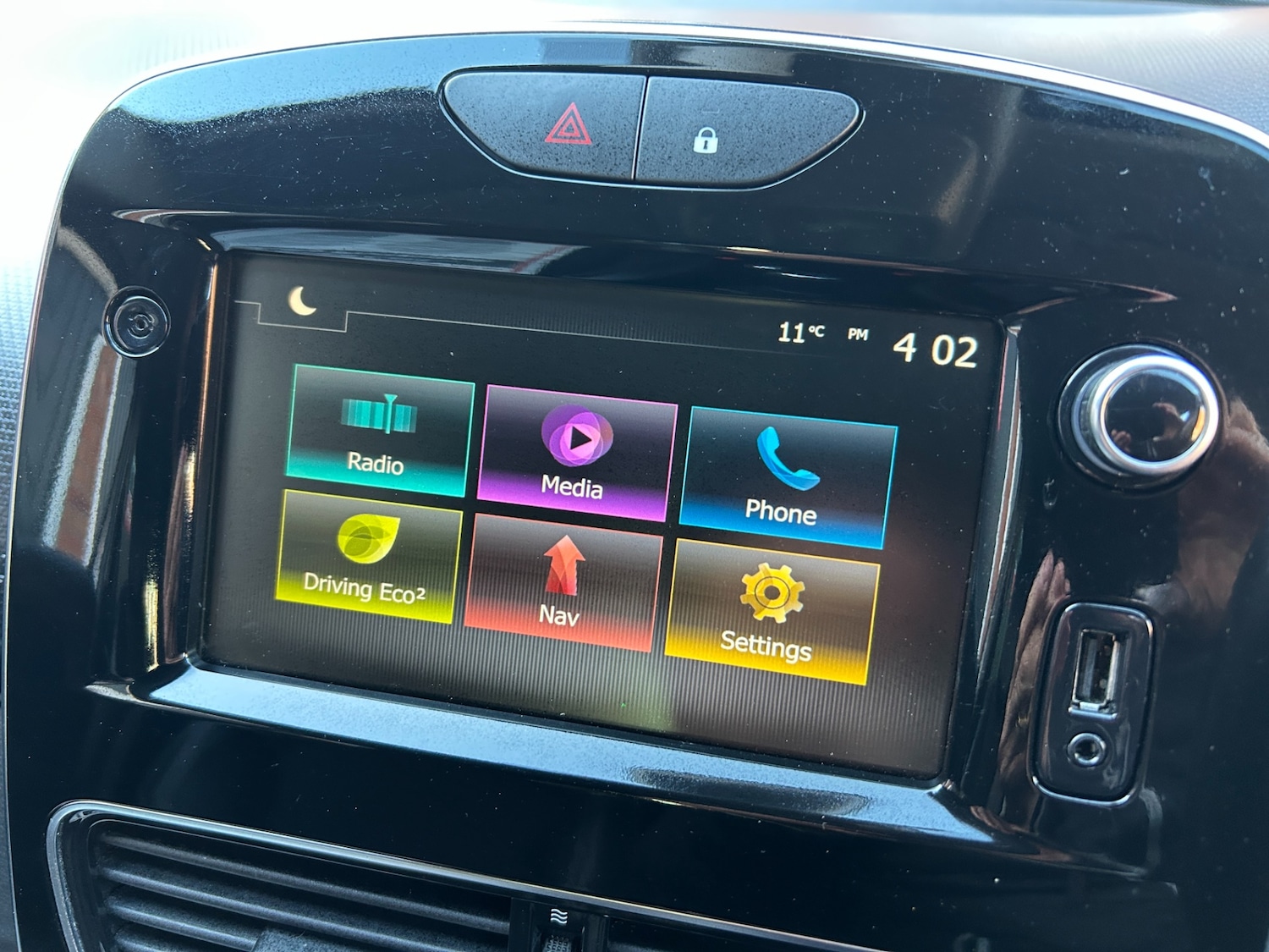 Used Renault Clio 2018 for sale - 77834770: Photo 10