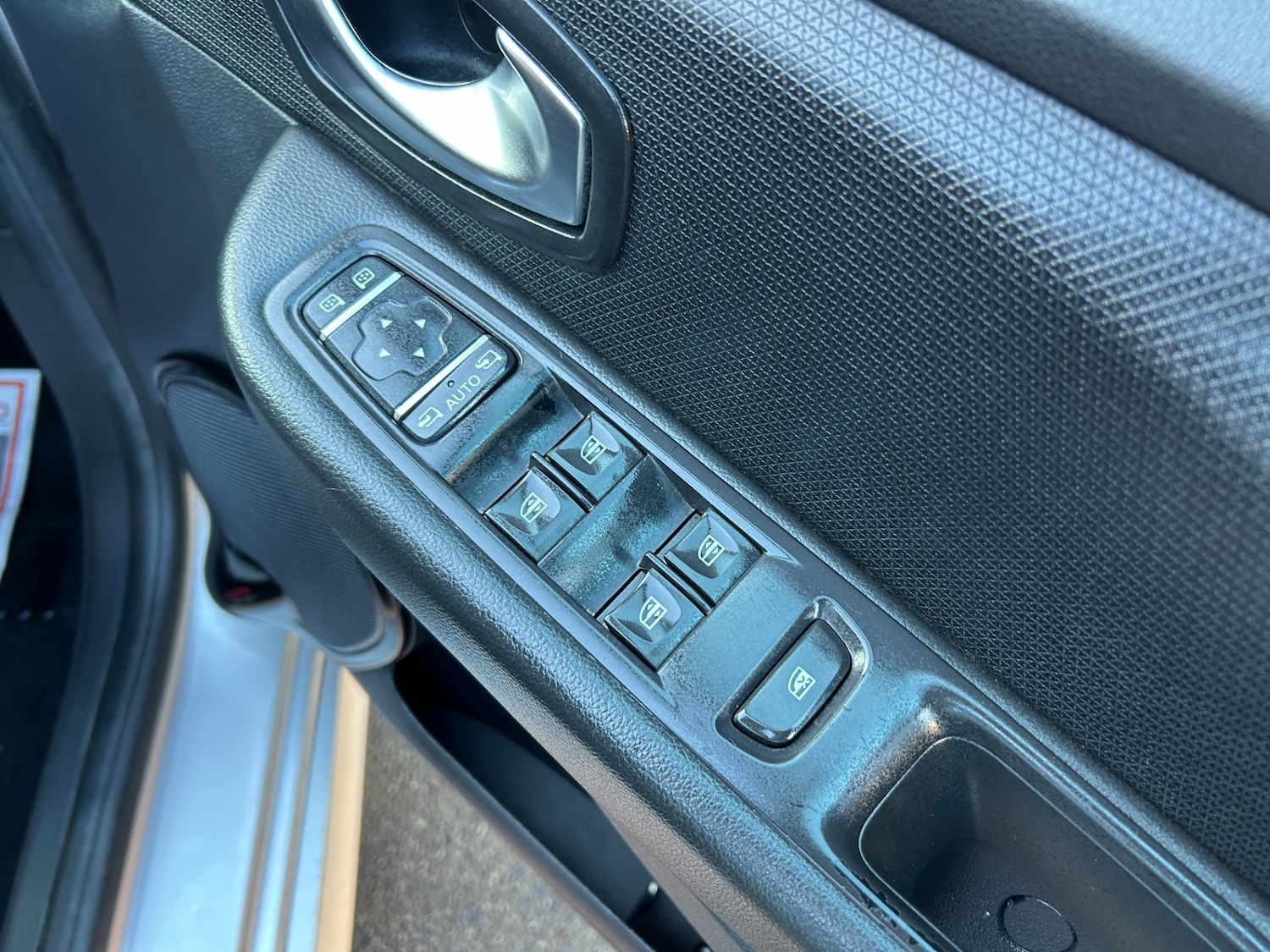 Used Renault Clio 2018 for sale - 77834770: Photo 21