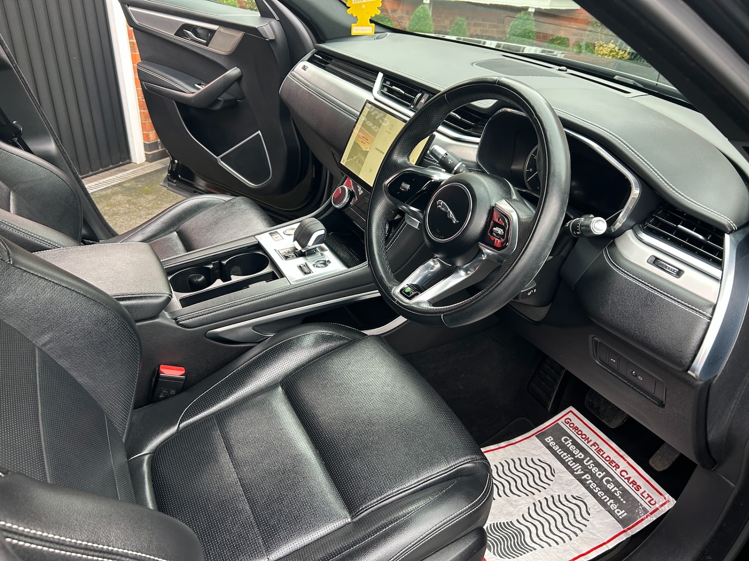 Used Jaguar F-Pace 2021 for sale - 77584981: Photo 2