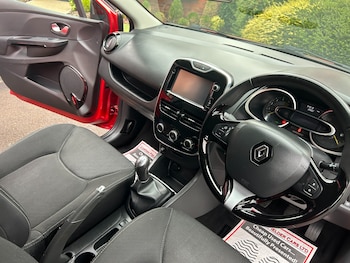 Used Renault Clio 2015 for sale - 75504896: Photo