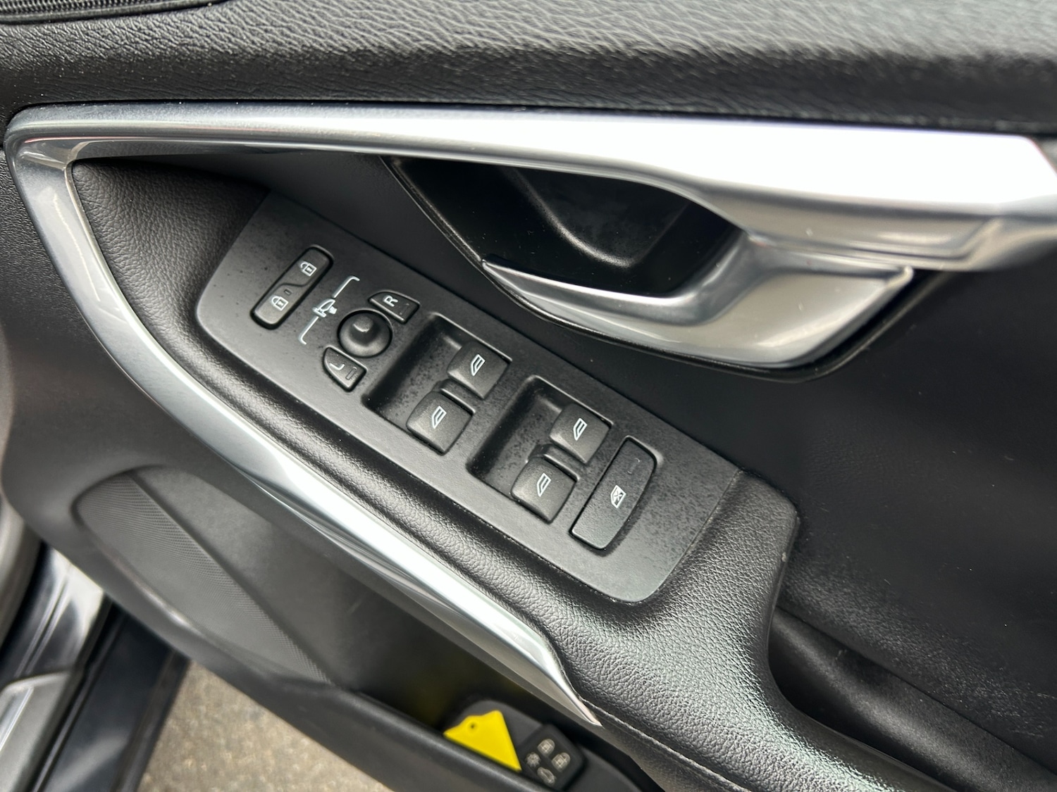 Used Volvo V40 2013 for sale - 77806977: Photo 22