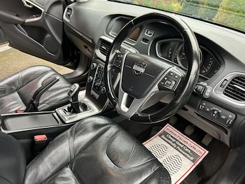 Used Volvo V40 2013 for sale - 77806977: Photo