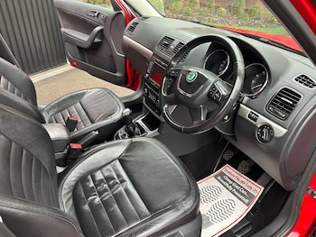 Used Skoda Yeti 2010 for sale - 76280646: Photo 2