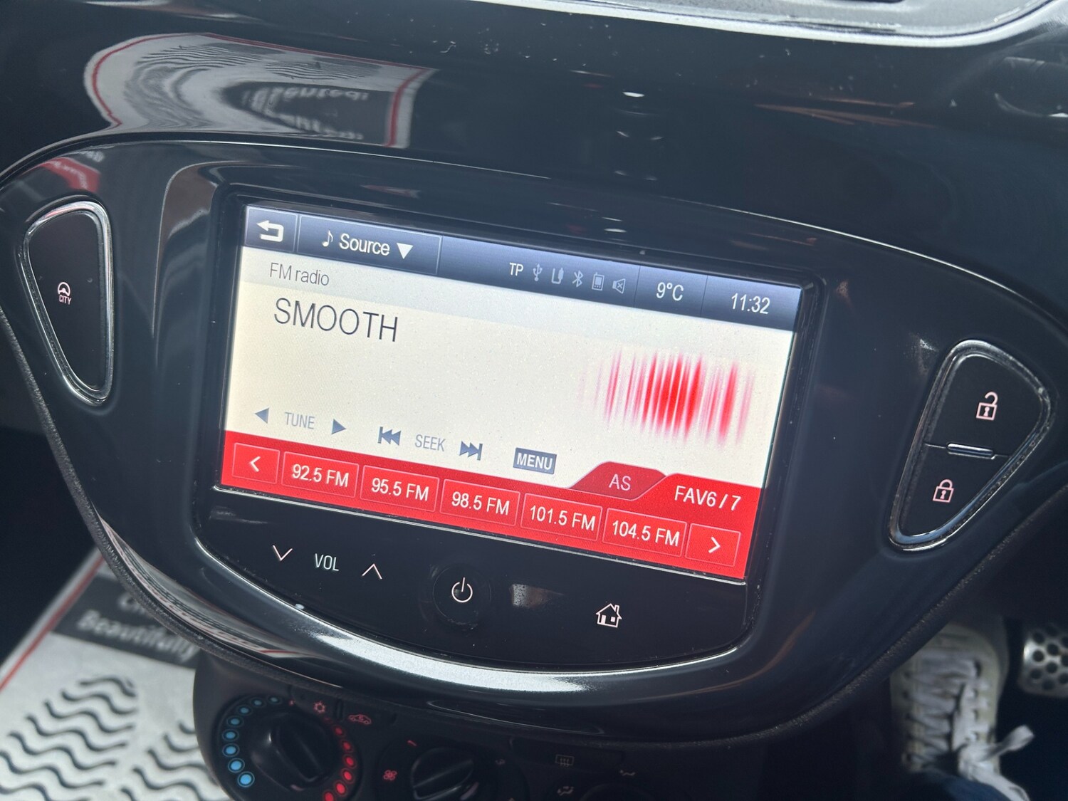 Used Vauxhall Corsa 2015 for sale - 77494915: Photo 22