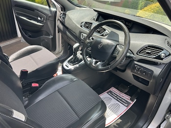 Used Renault Scenic 2013 for sale - 75134304: Photo