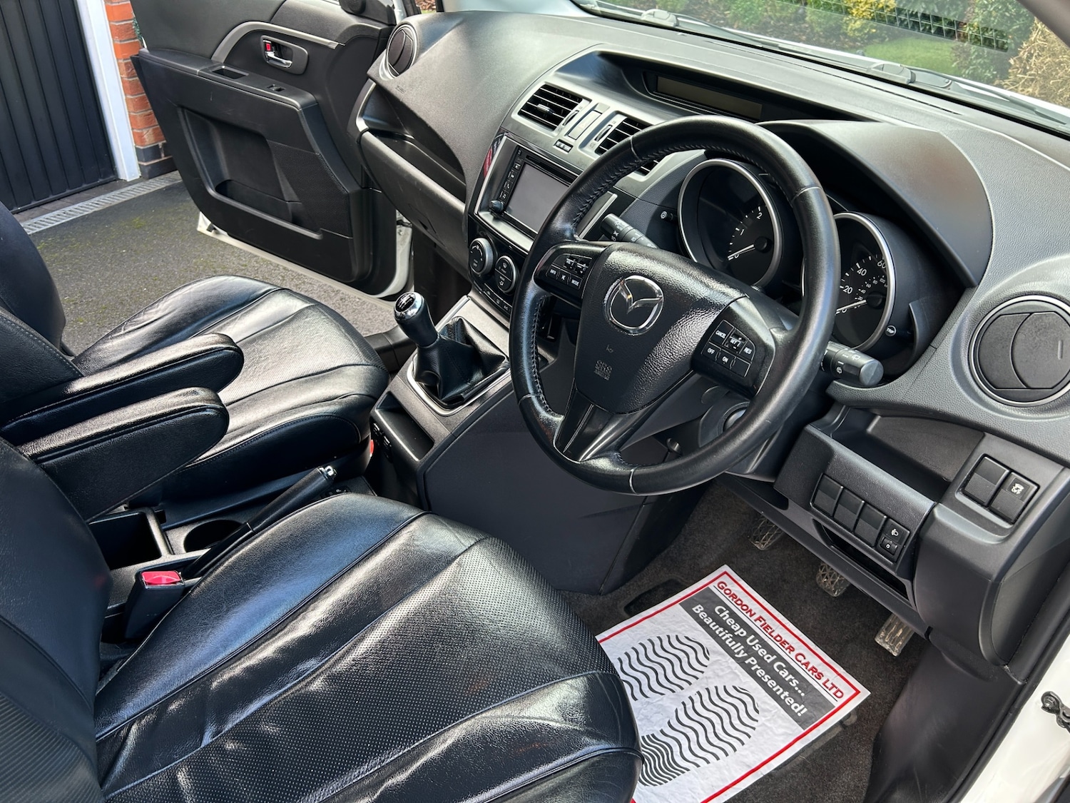 Used Mazda Mazda5 2015 for sale - 77521849: Photo 2