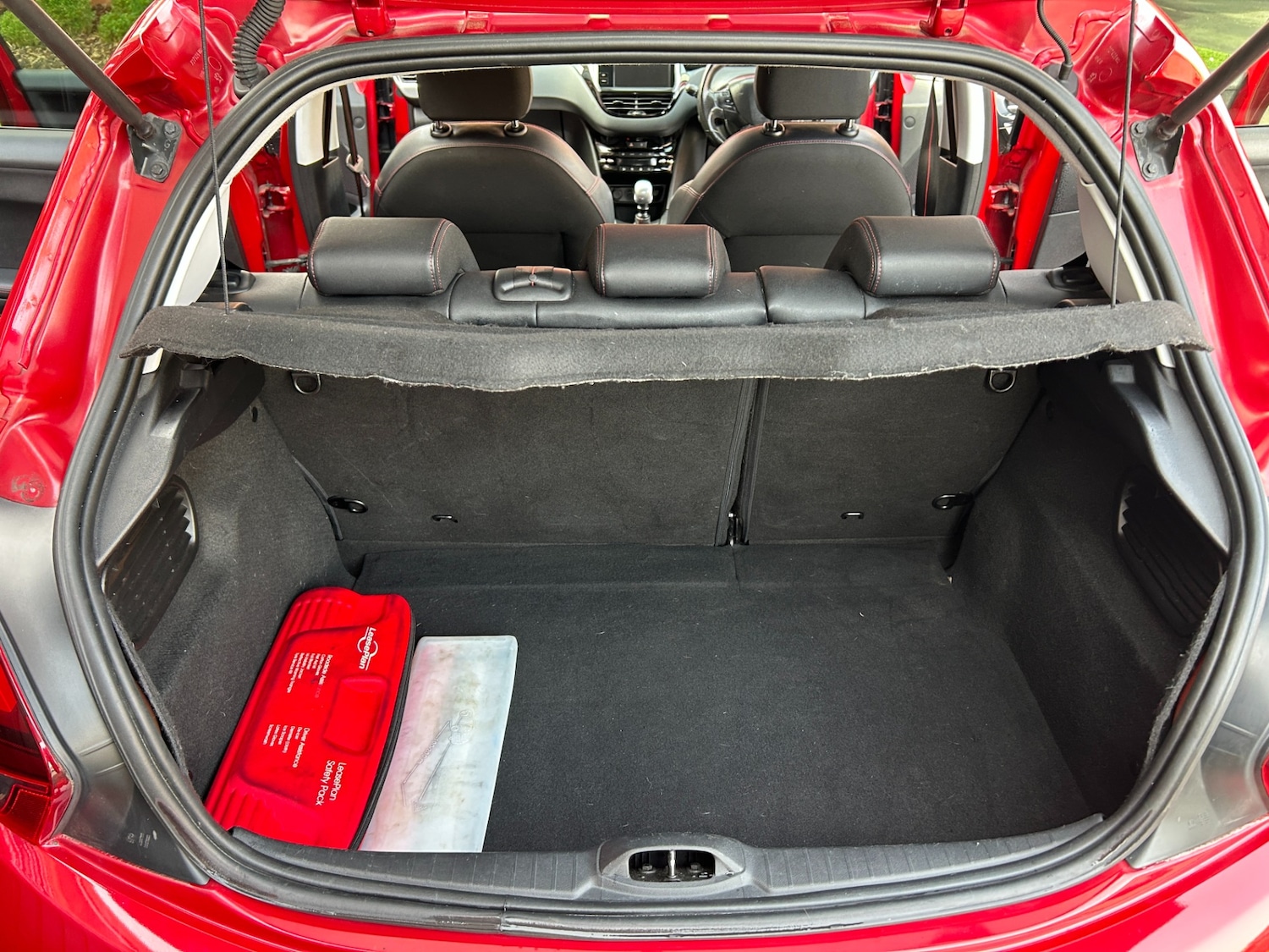 Used Peugeot 208 2016 for sale - 77760802: Photo 12