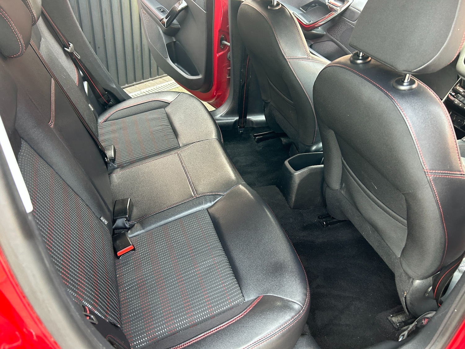 Used Peugeot 208 2016 for sale - 77760802: Photo 3