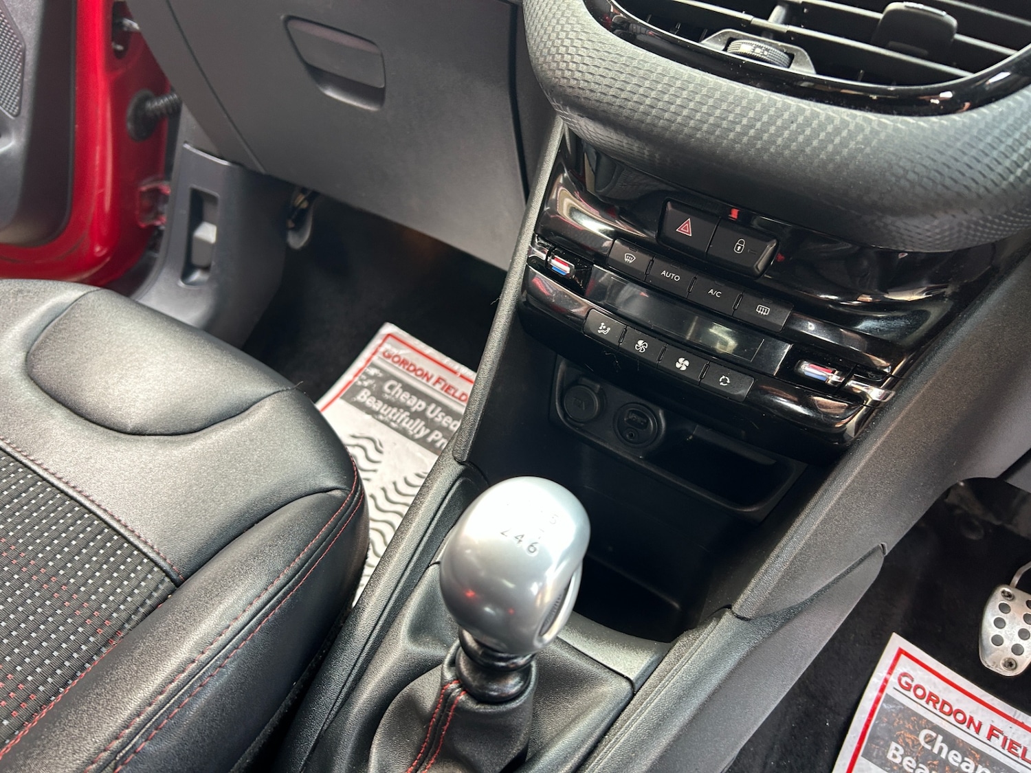 Used Peugeot 208 2016 for sale - 77760802: Photo 8