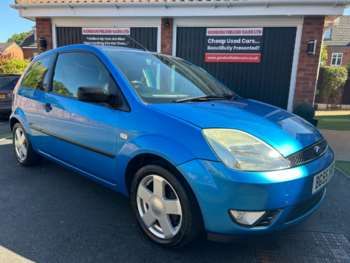 2005 (55) - 1.25 Zetec 3dr [Climate] WOW! A LITTLE BEAUTY! LOW MILES! FULL HISTORY!