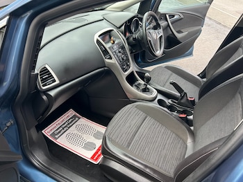 Used Vauxhall Astra 2014 for sale - 75462123: Photo