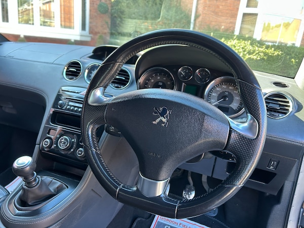 Used Peugeot RCZ 2010 for sale - 76030221: Photo 6