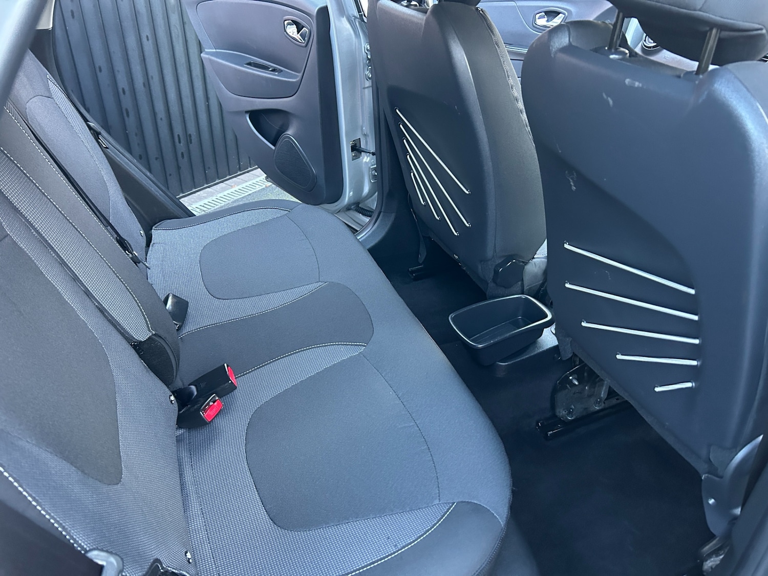 Used Renault Captur 2016 for sale - 76570849: Photo 3