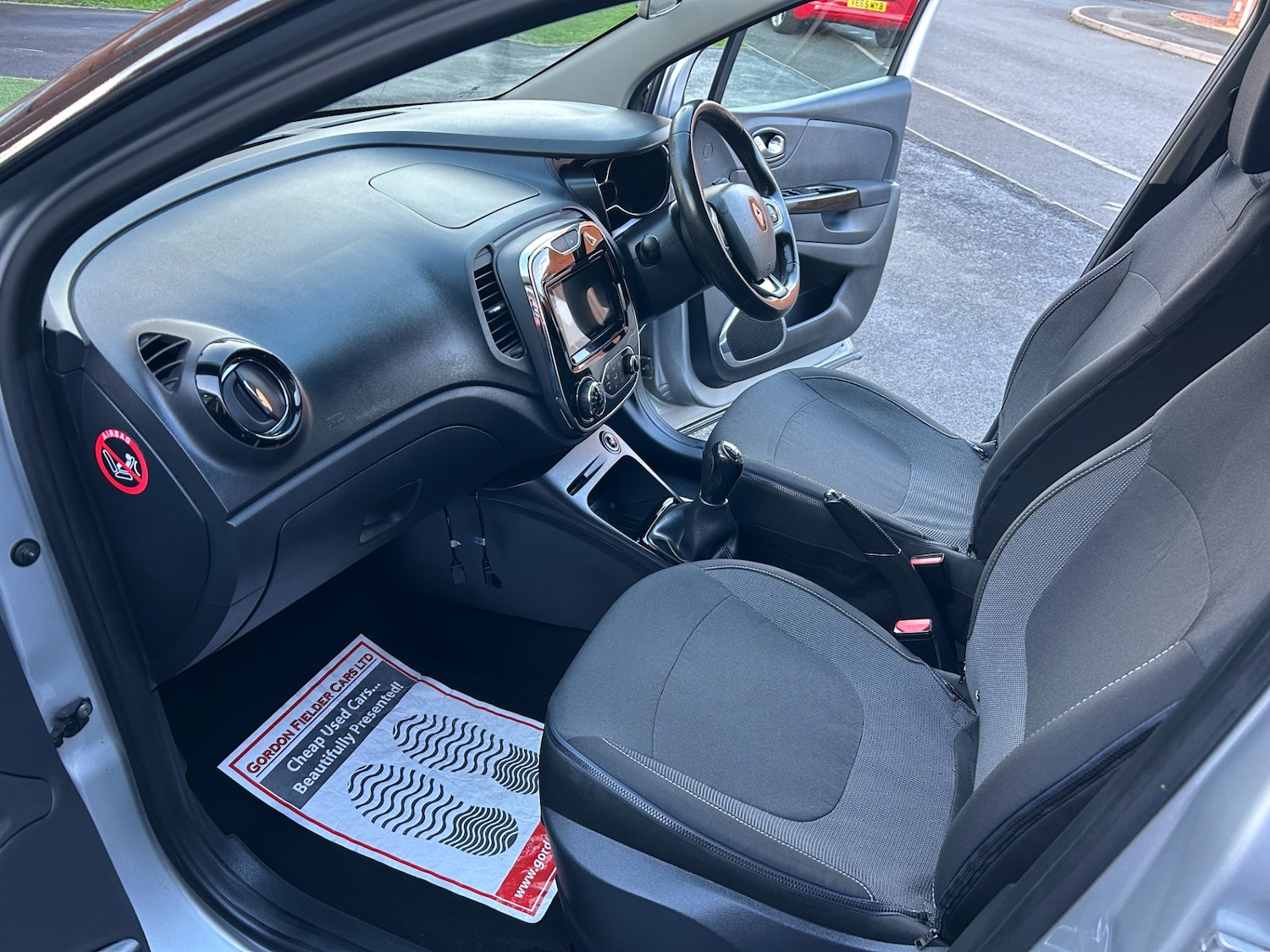 Used Renault Captur 2016 for sale - 76570849: Photo 4