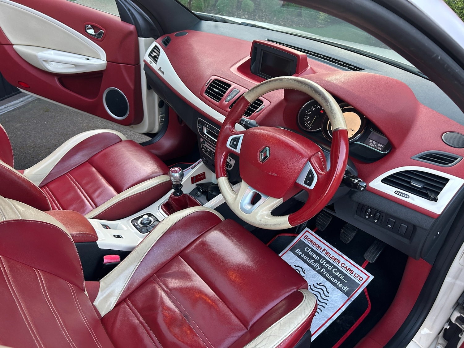 Used Renault Megane 2012 for sale - 77760698: Photo 2