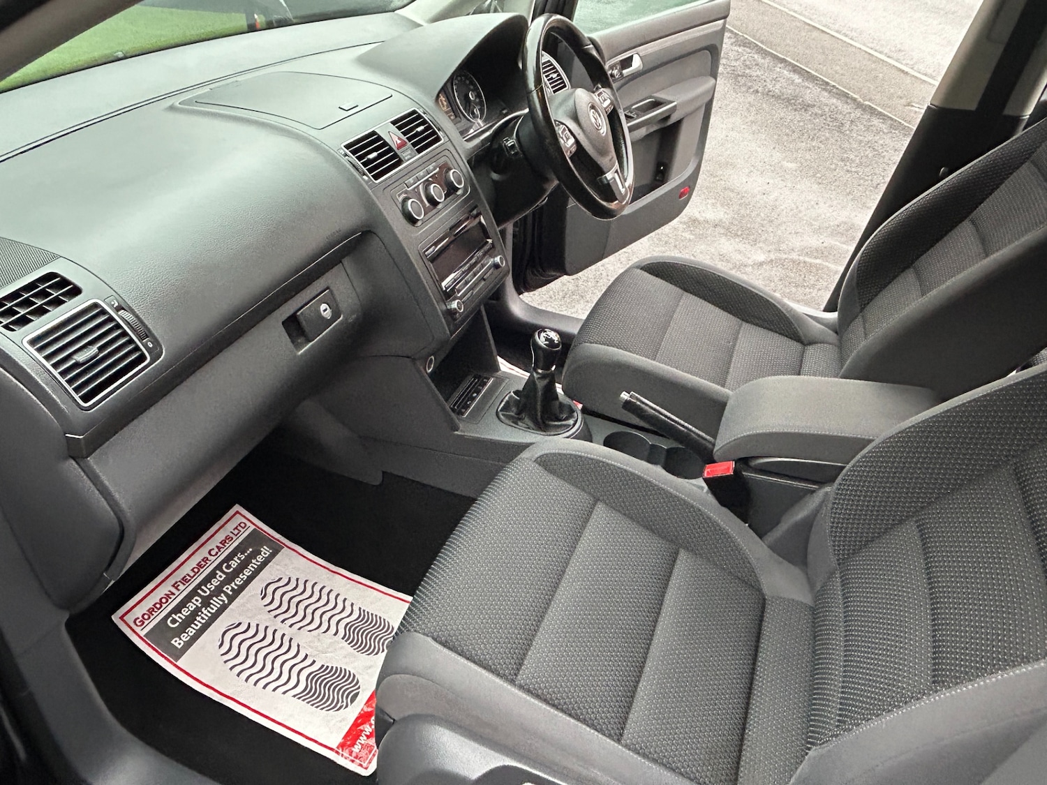 Used Volkswagen Touran 2014 for sale - 77140444: Photo 4