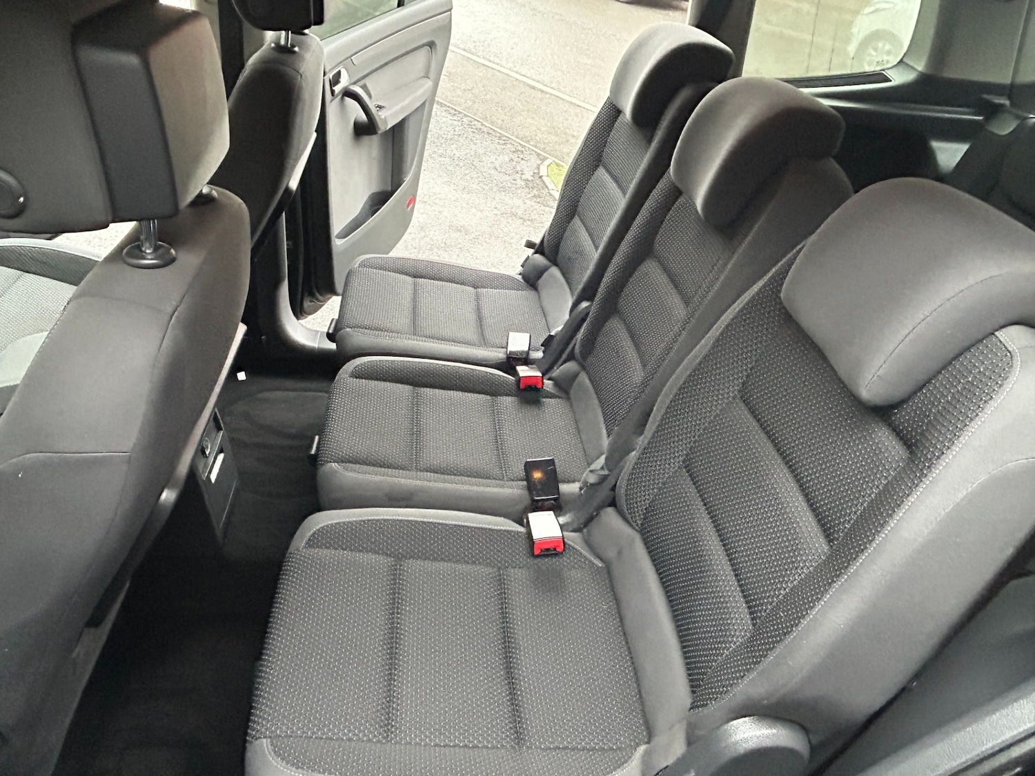 Used Volkswagen Touran 2014 for sale - 77140444: Photo 5