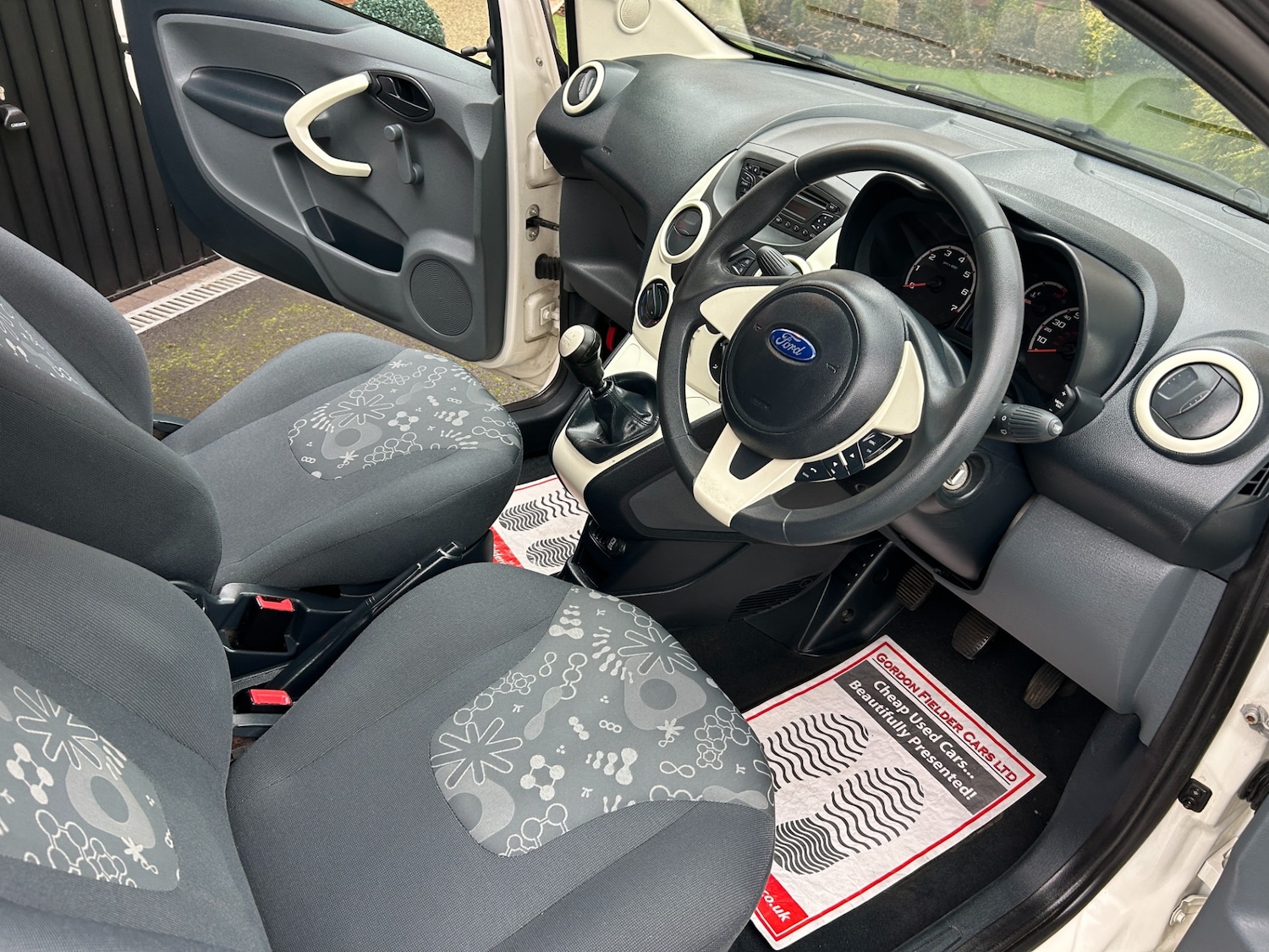 Used Ford Ka 2014 for sale - 76533835: Photo 2