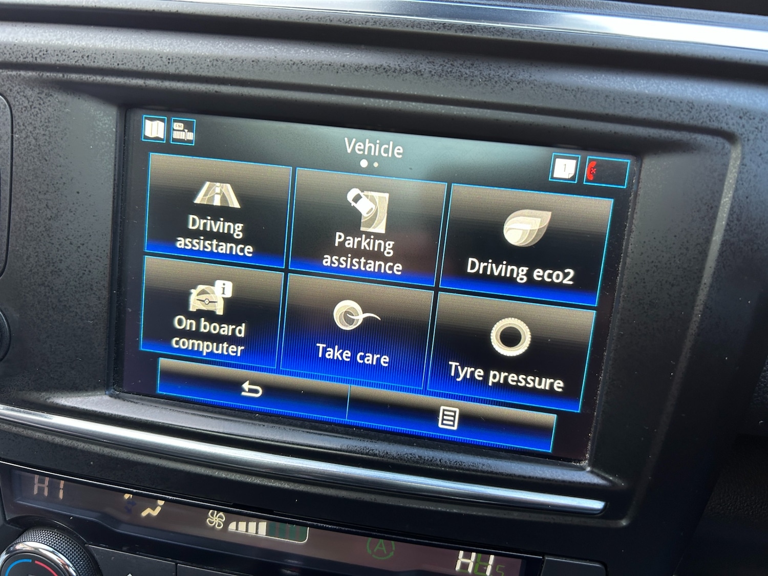 Used Renault Kadjar 2017 for sale - 76565401: Photo 27