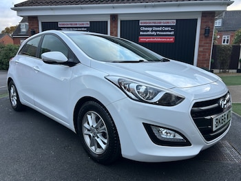 2016 (66) - 1.6 CRDi Blue Drive SE Nav 5dr DIESEL ONLY 55K MILES! £20 ROAD TAX! LOVELY!