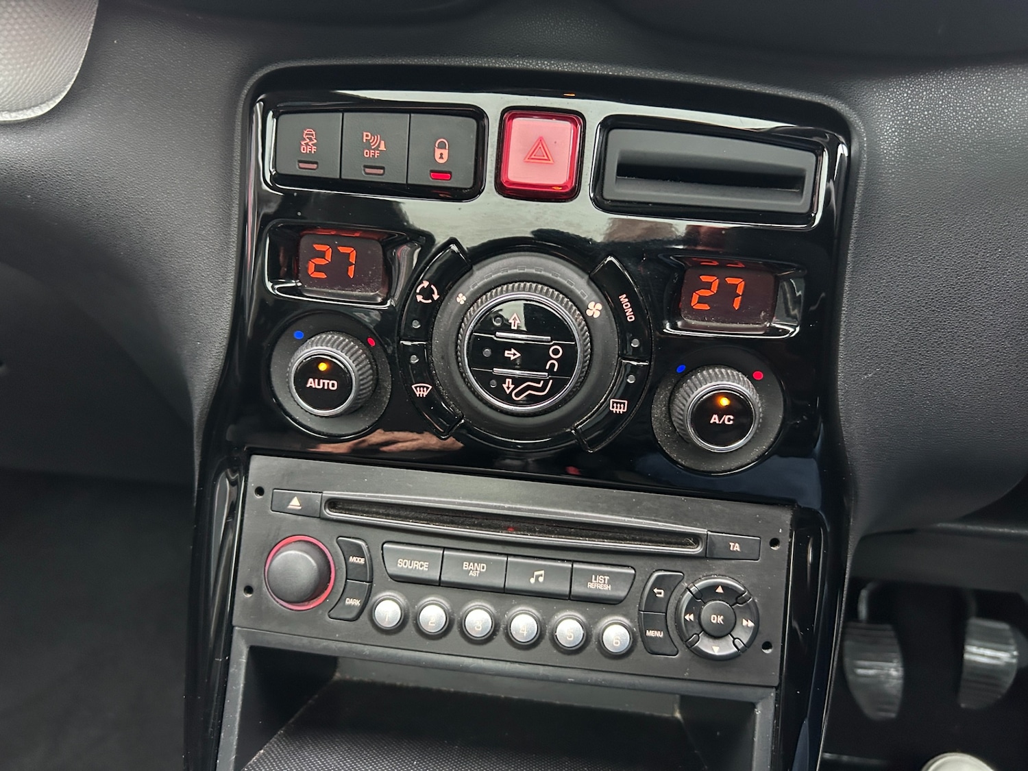 Used Citroen C3 Picasso 2016 for sale - 77063443: Photo 9