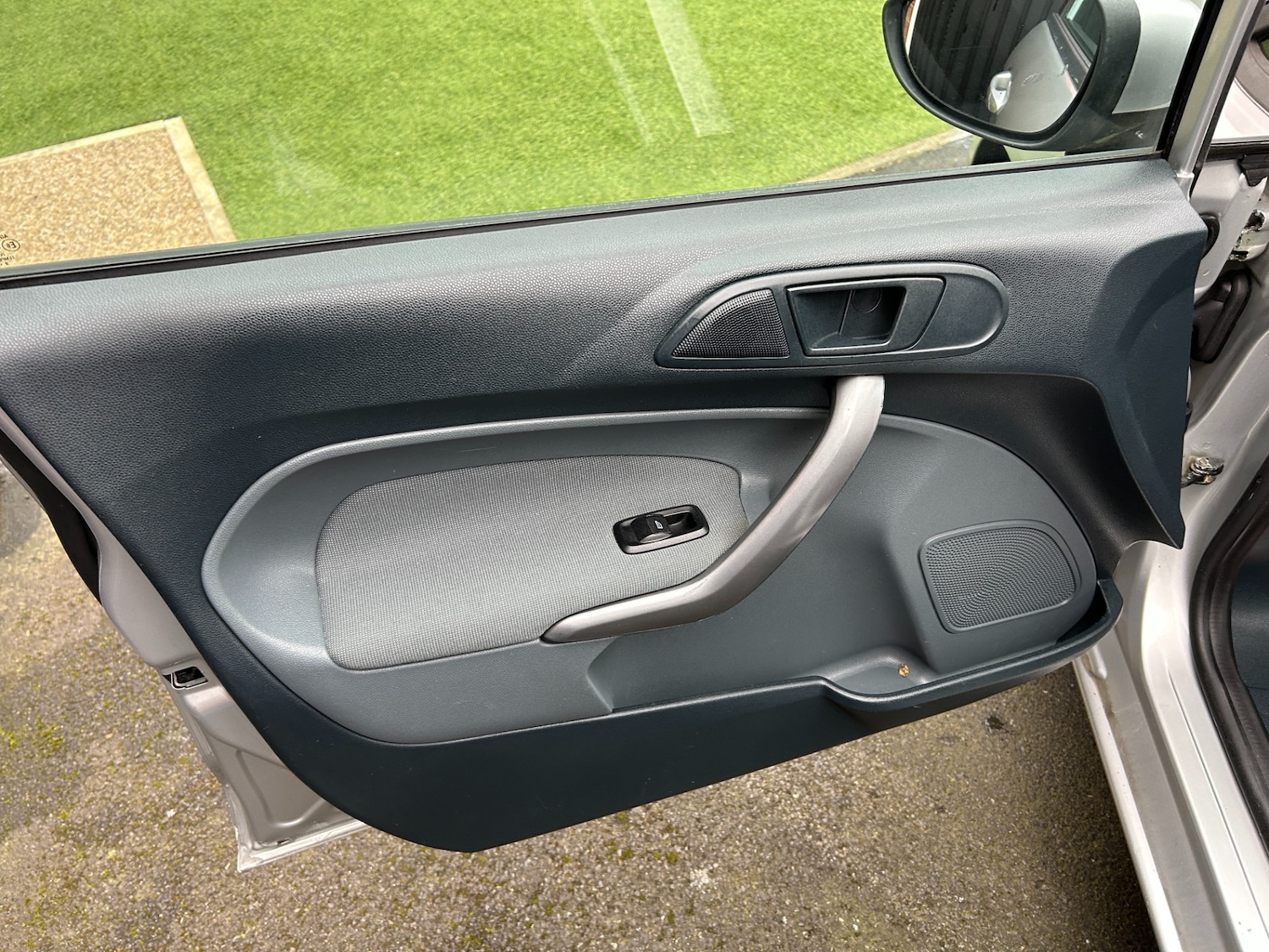 Used Ford Fiesta 2010 for sale - 77699067: Photo 6