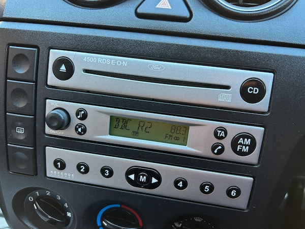 Used Ford Fiesta 2005 for sale - 76065373: Photo 21