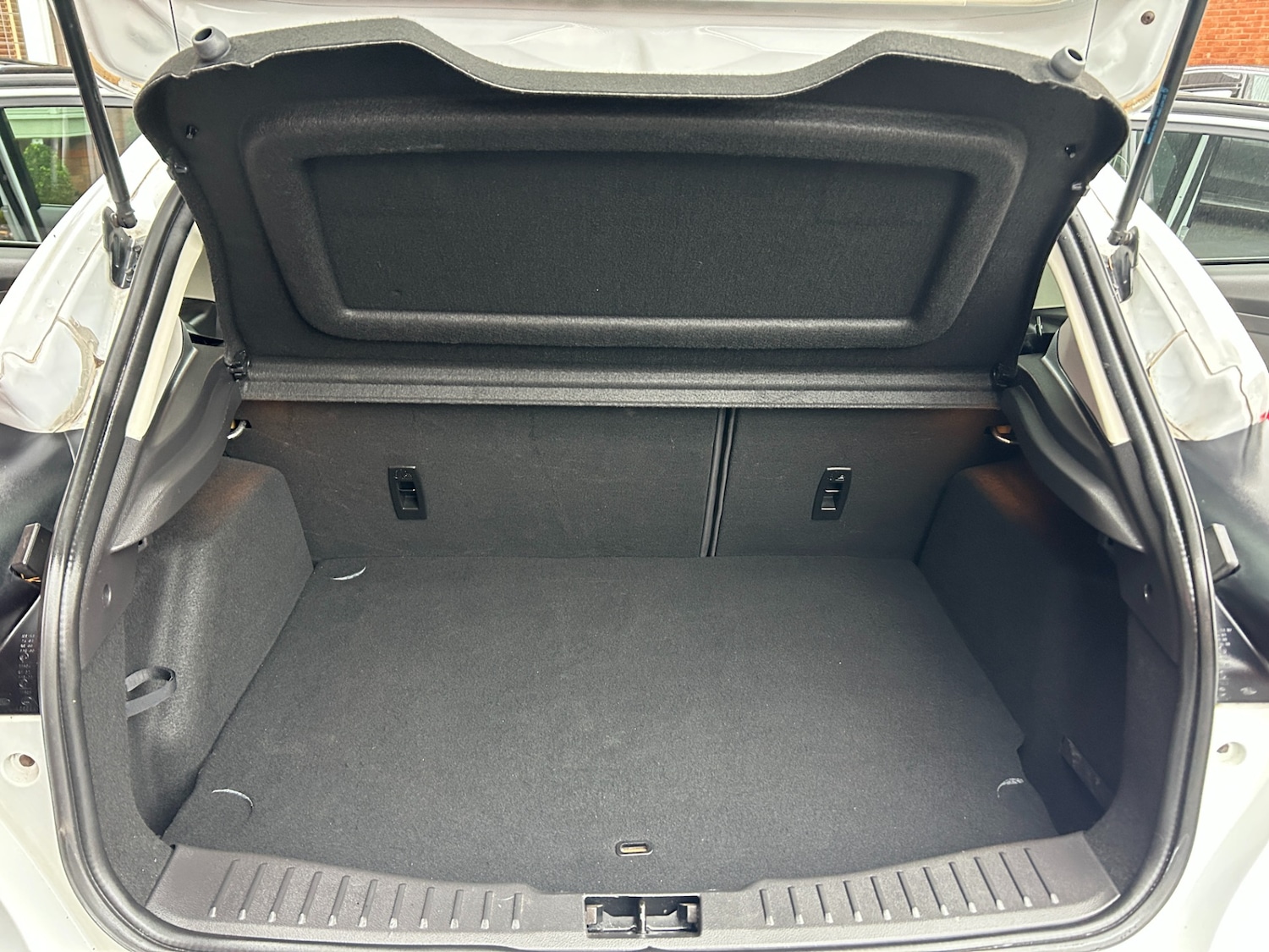 Used Ford Focus 2015 for sale - 76588880: Photo 11