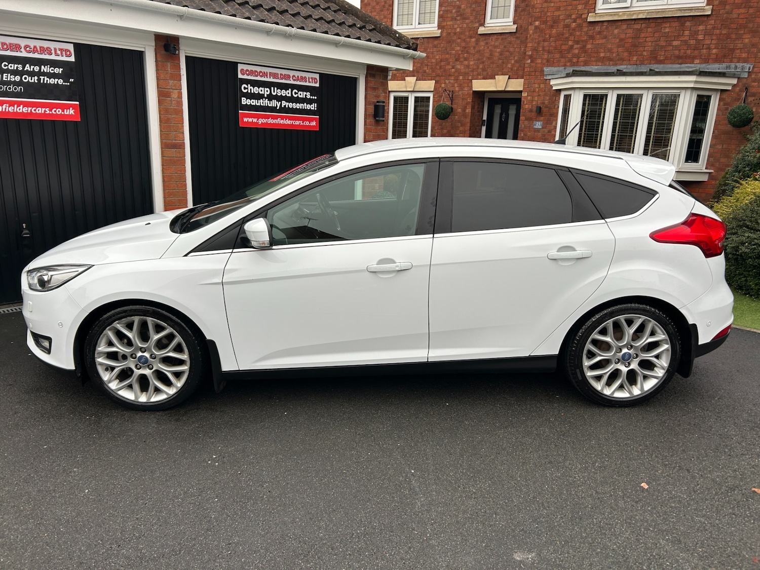 Used Ford Focus 2015 for sale - 76588880: Photo 16