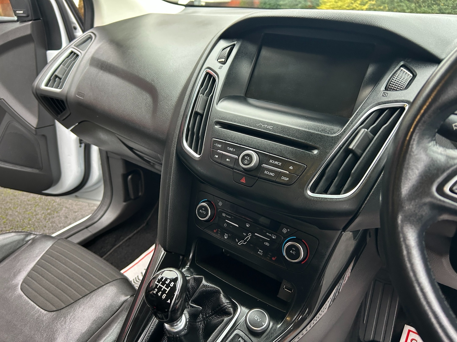 Used Ford Focus 2015 for sale - 76588880: Photo 23