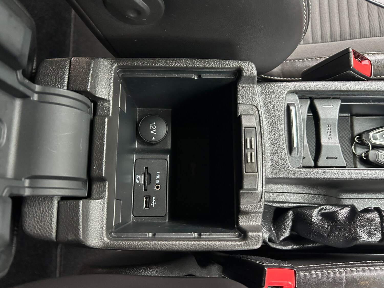 Used Ford Focus 2015 for sale - 76588880: Photo 24