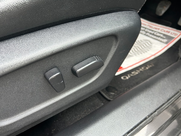 Used Nissan Qashqai 2014 for sale - 76249332: Photo 25