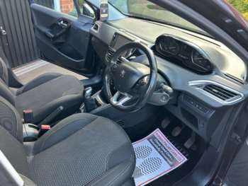 Used Peugeot 208 2016 for sale - 74835917: Photo
