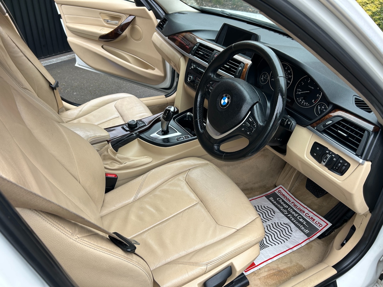 Used BMW 3 Series 2012 for sale - 76088935: Photo 2