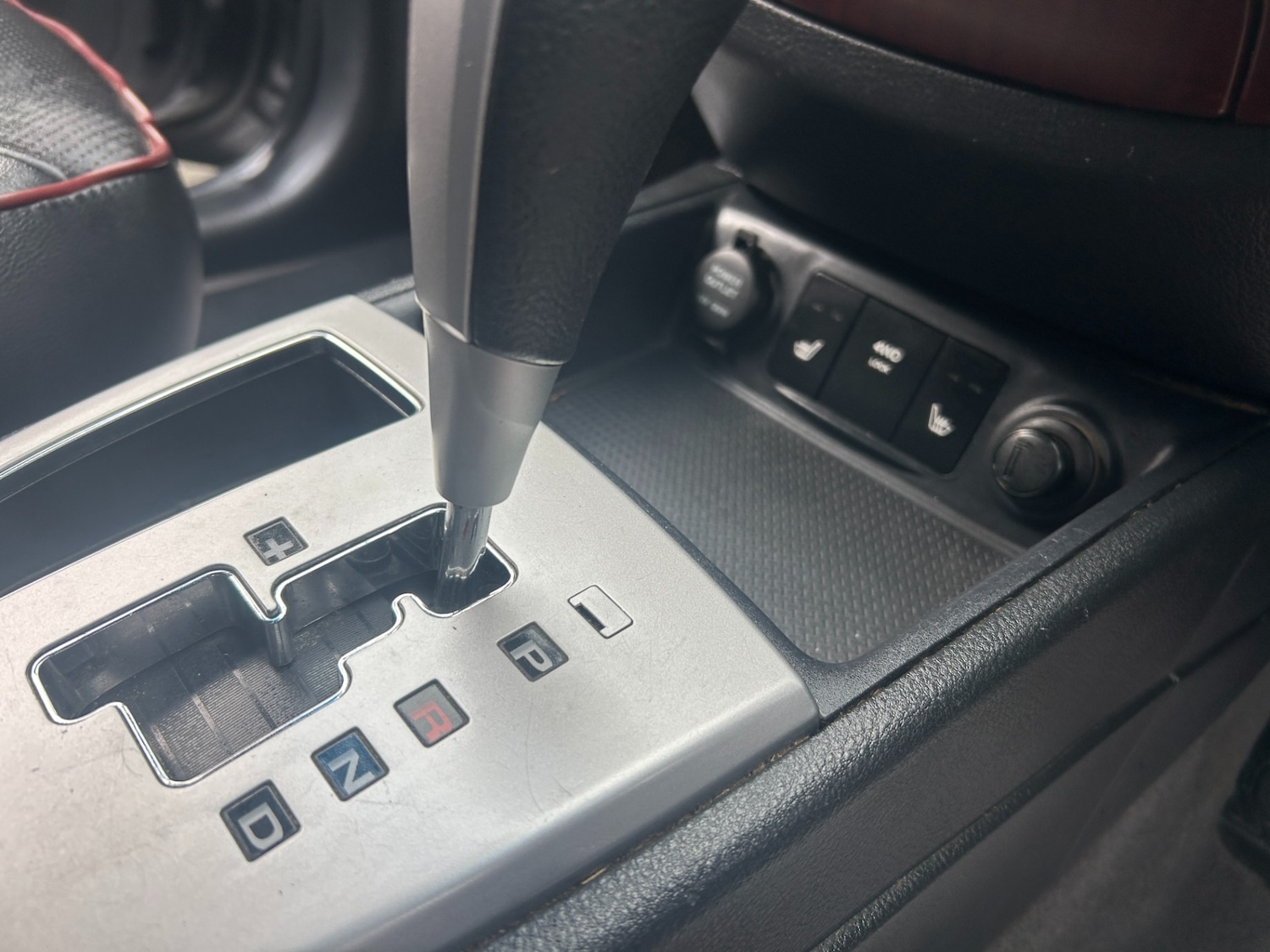 Used Hyundai Santa Fe 2008 for sale - 77494931: Photo 9