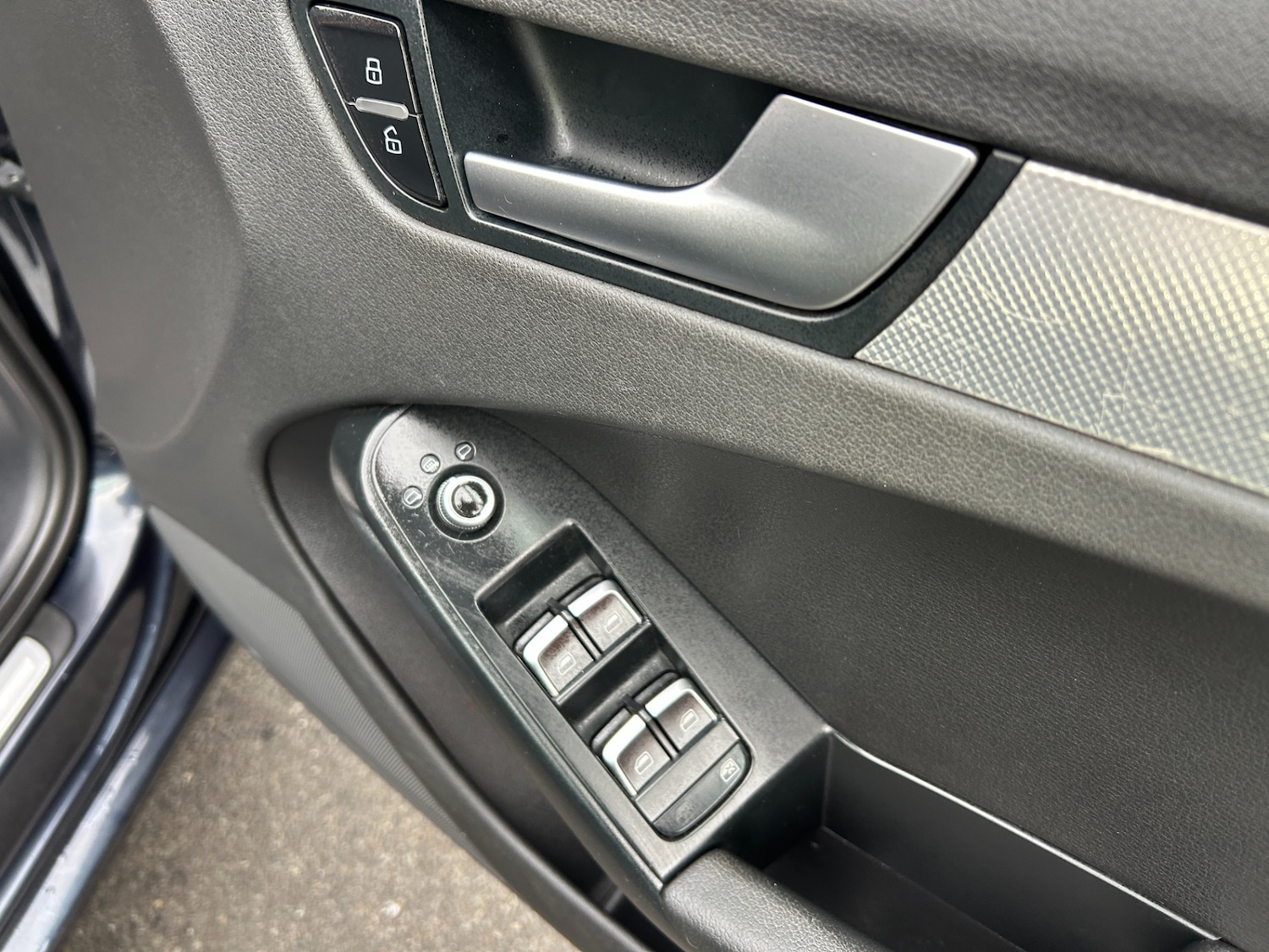 Used Audi A4 2013 for sale - 76351147: Photo 24