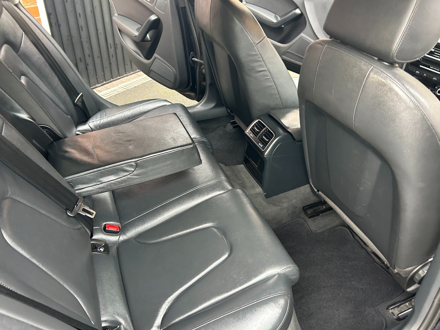 Used Audi A4 2013 for sale - 76351147: Photo 3