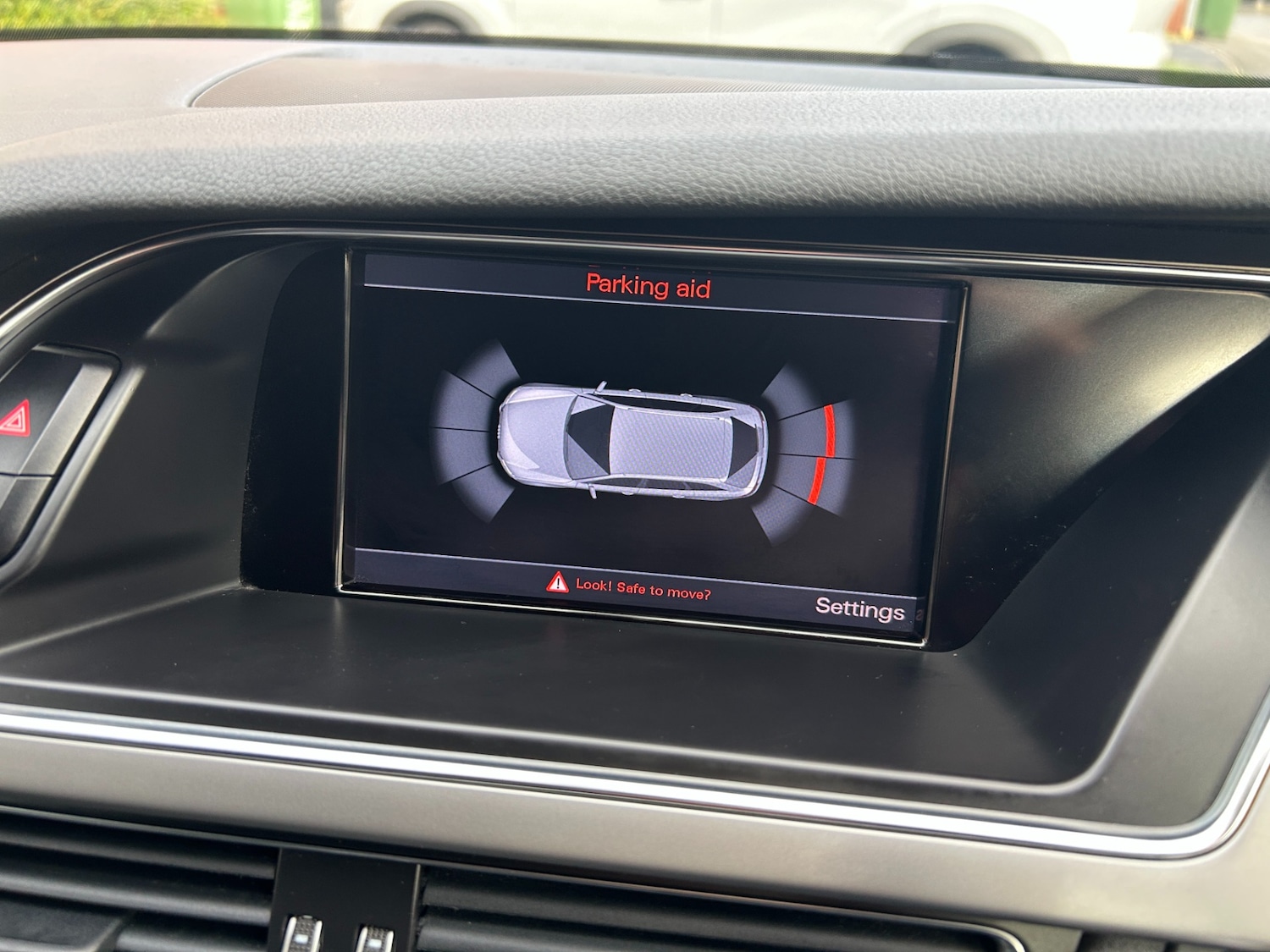 Used Audi A4 2013 for sale - 76351147: Photo 9