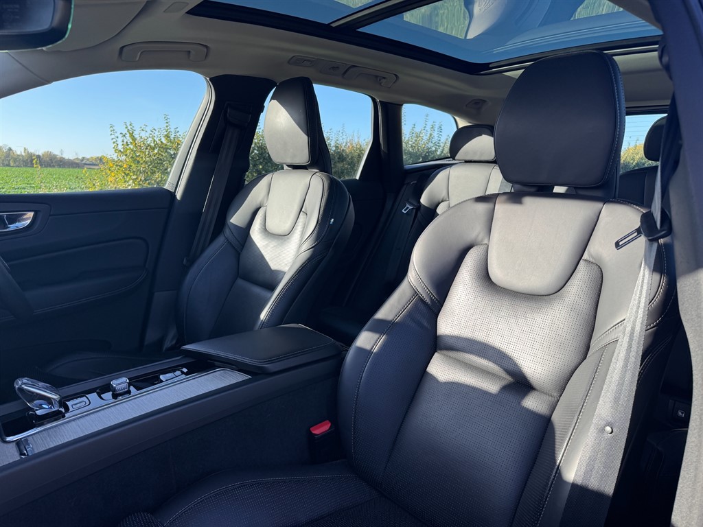 Used Volvo XC60 2021 for sale - 76366715: Photo 12