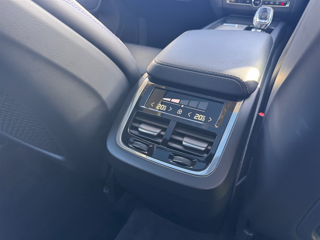Used Volvo XC60 2021 for sale - 76366715: Photo 18