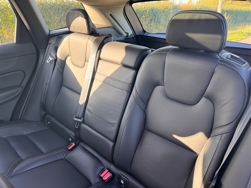 Used Volvo XC60 2021 for sale - 76366715: Photo 21