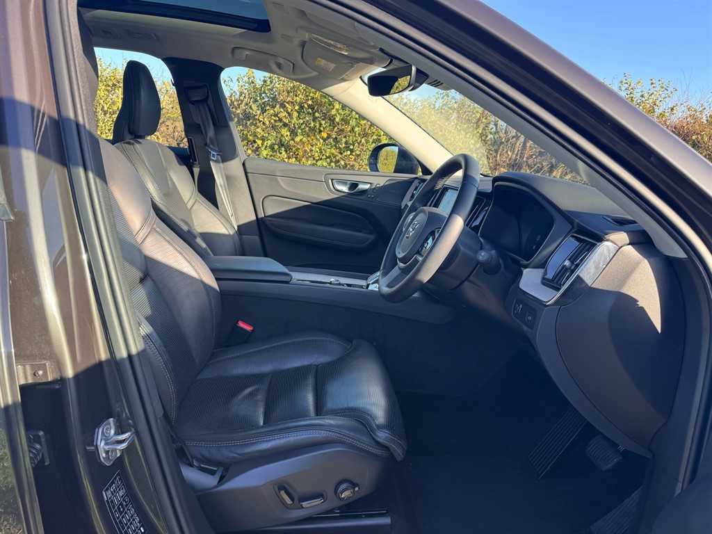 Used Volvo XC60 2021 for sale - 76366715: Photo 7