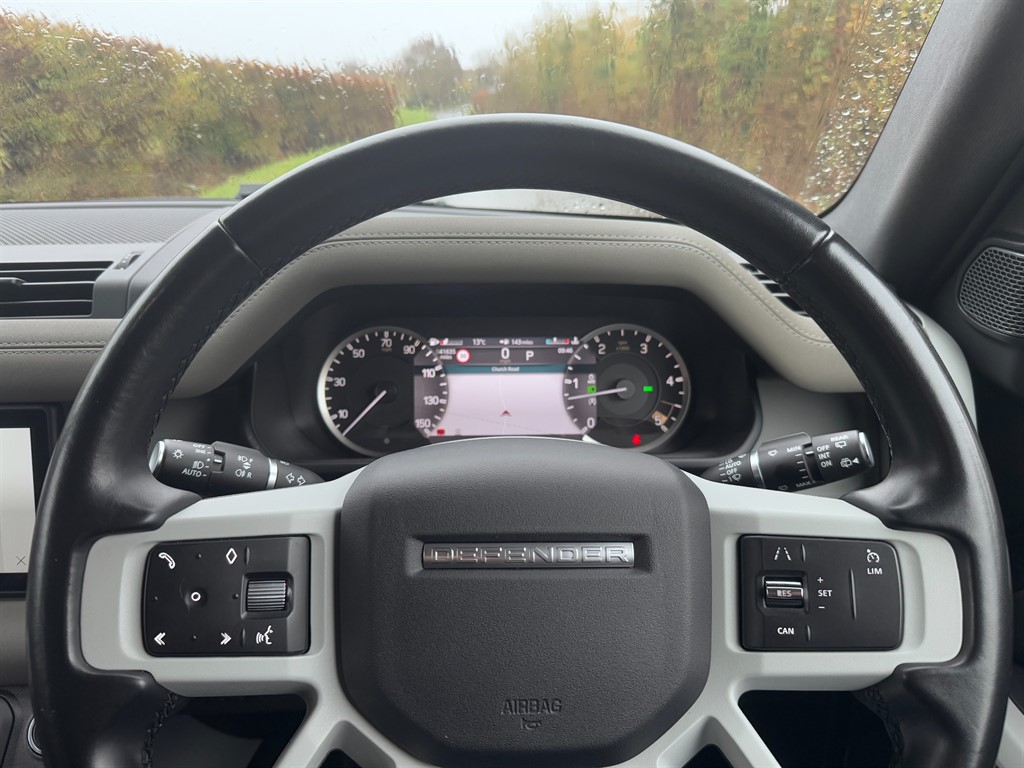 Used Land Rover Defender 110 2022 for sale - 76580362: Photo 10