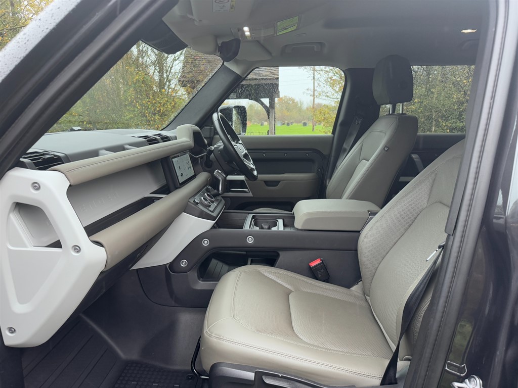 Used Land Rover Defender 110 2022 for sale - 76580362: Photo 12